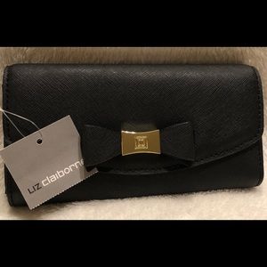 ***BRAND NEW***LIZ CLAIBORNE WALLET